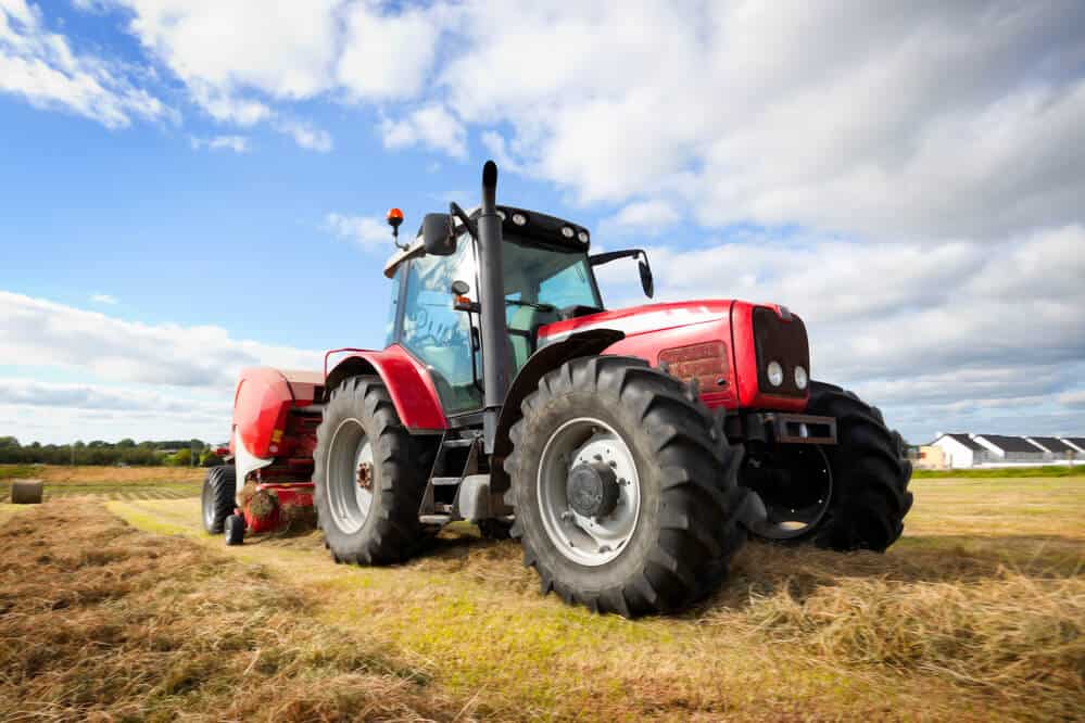 Are White Tractors Any Good? (Explained for Beginners)