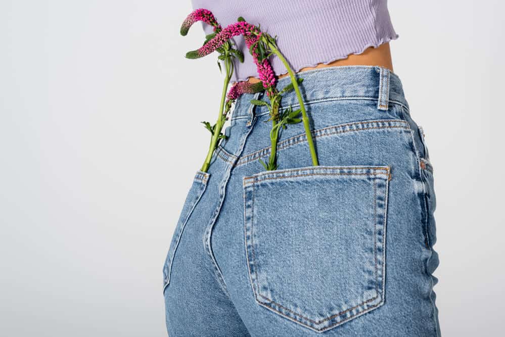 Why are AGOLDE Brand Jeans So Expensive? (Here's the Thing)