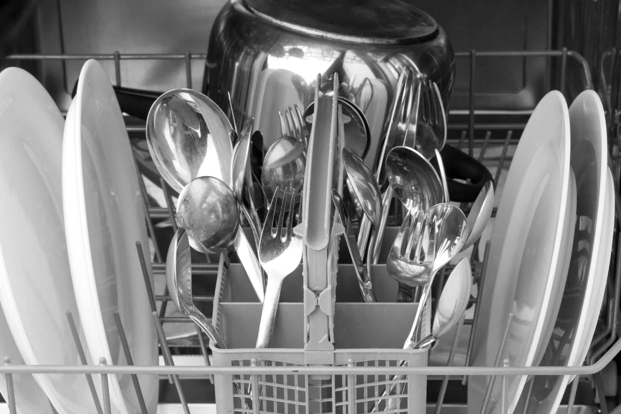 Can Crockpot Go in Dishwasher? A Quick Guide for Safe Cleaning